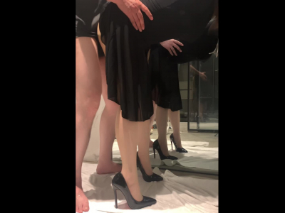 看到鏡子裏自己被草的樣子就興奮的少婦