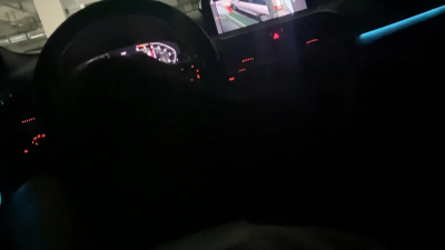 在寶馬裏給我口 還嫌我雞吧臭