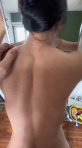 對着c奶人妻家落地鏡插噴水抽搐微露臉