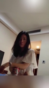 這奶子簡直是藝術品，當我射在奶子上的時候差點沒有爽死我！